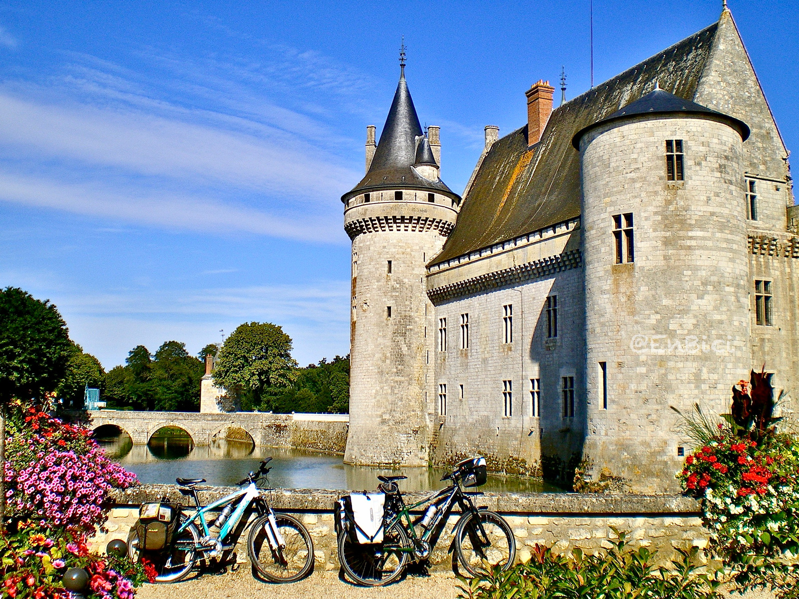 Ruta de los castillos del Loira en bicicleta, Sully-sur-Loire, Francia